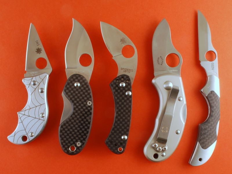 ...but these show it with a Cricket and a few other small Spydercos. 